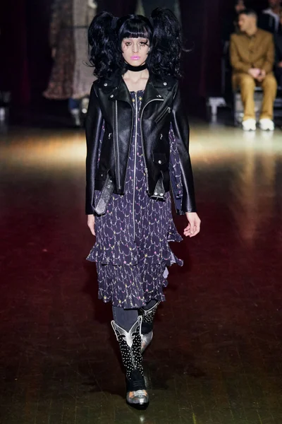 Look 26